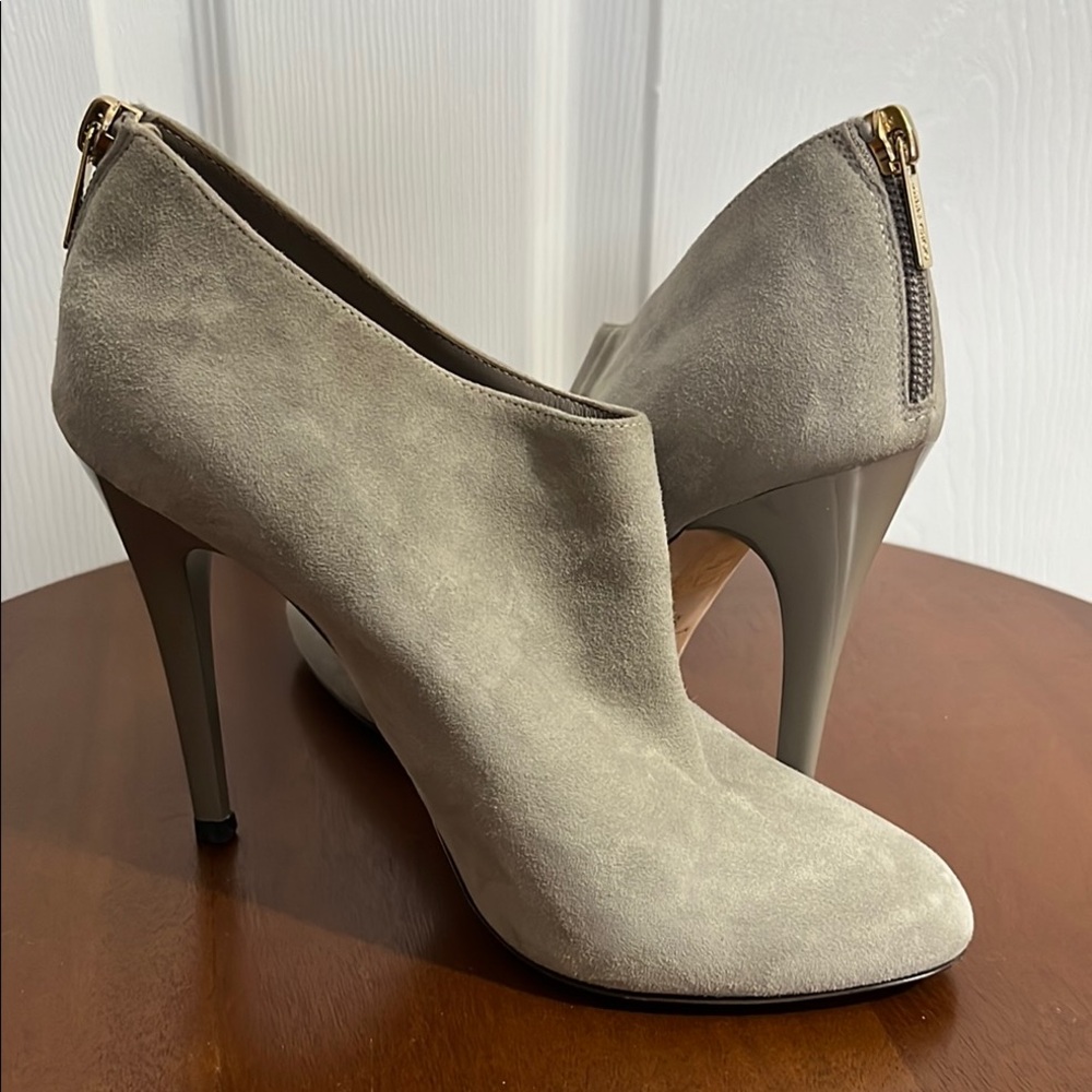 Jimmy Choo Women’s Suede Ankle Boots Gray Size 8 - 4” Heel, Authentic